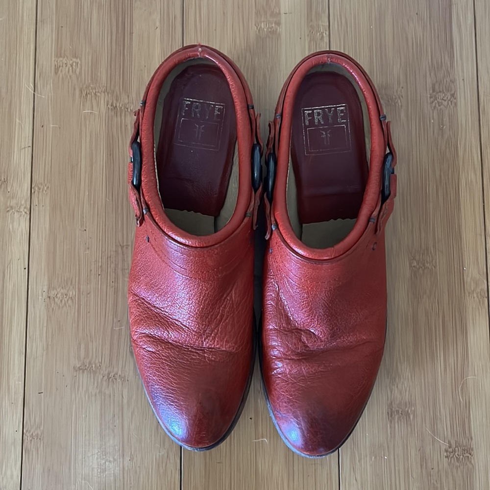 Red Leather Women's Shoes - Picture 2 of 7